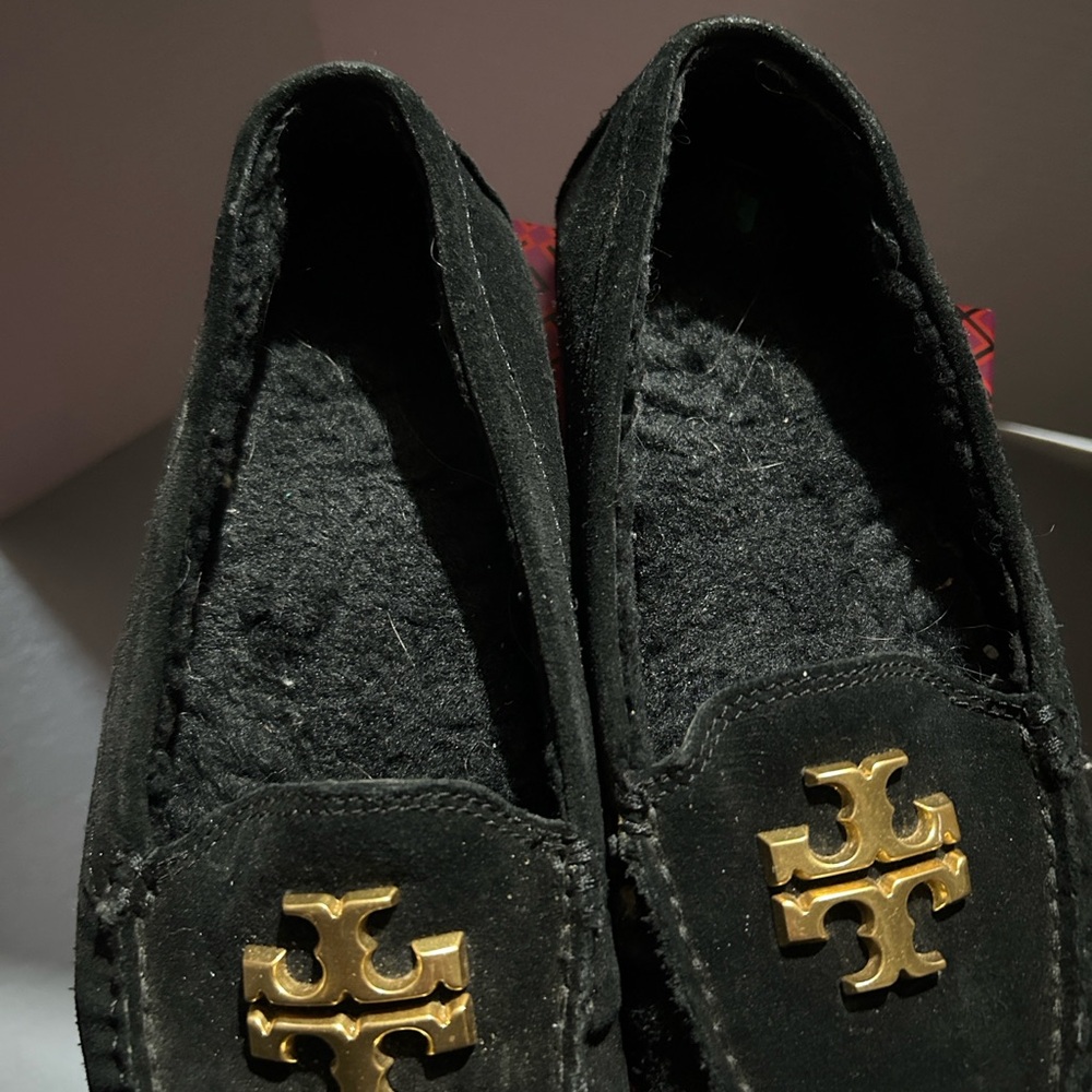 Tory Burch Lowell Driver 2 Loafers/Moccasins, Black Suede, Shearling Size 8.5 - Picture 3 of 8